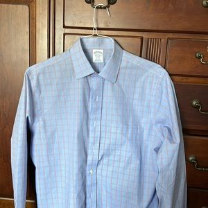Brooks brother’s Regent dress shirt… mint condition…. Worn once
